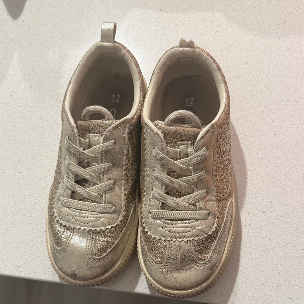 MUST GO THIS WEEK 🔥Carter's Shimmering Gold Kids Sneakers